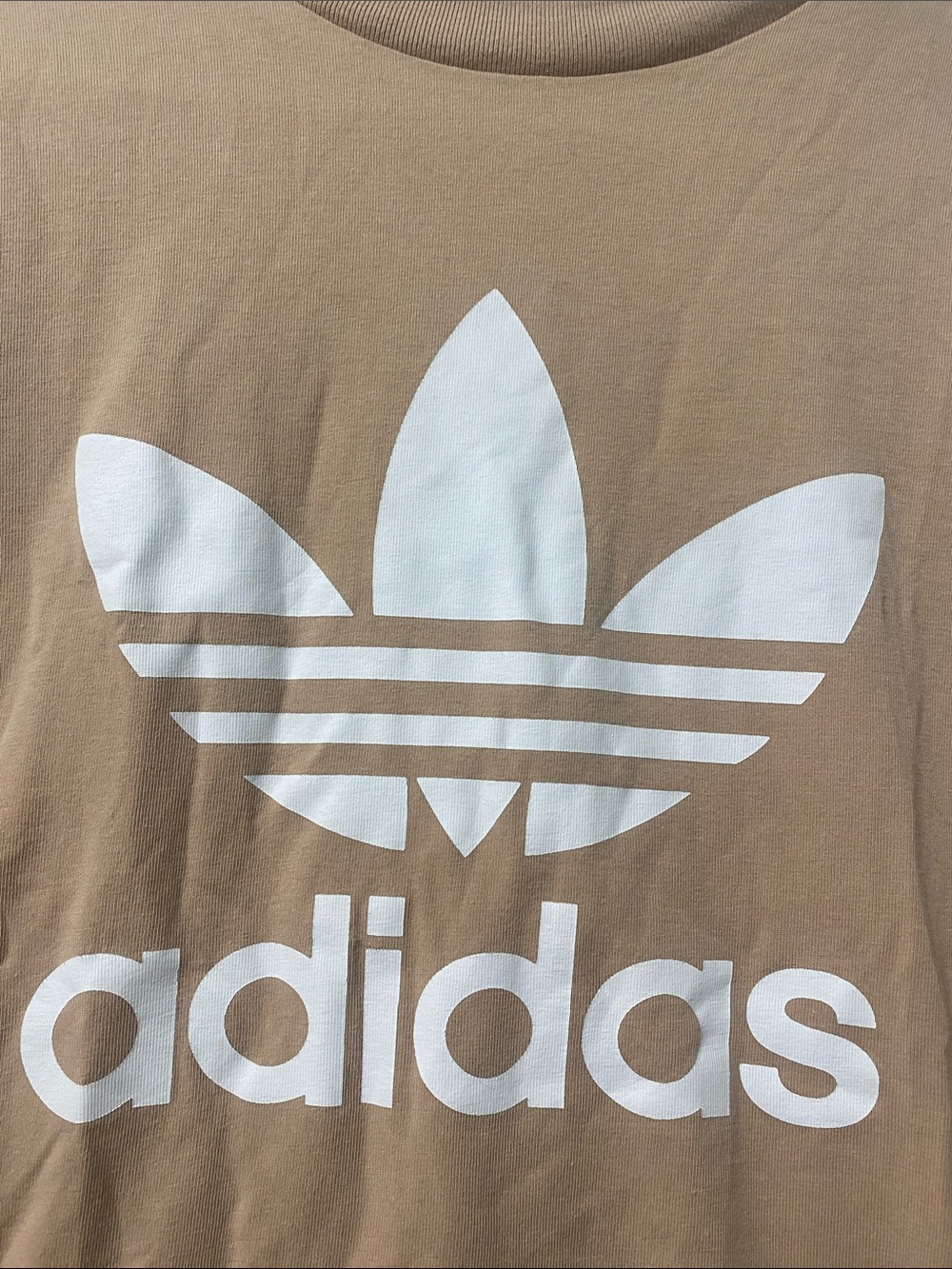 adidas women’s Beige Short Sleeve Tee with White Trefoil Logo - Picture 4 of 4